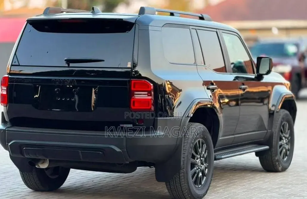 Toyota Land Cruiser Prado 2025 Black