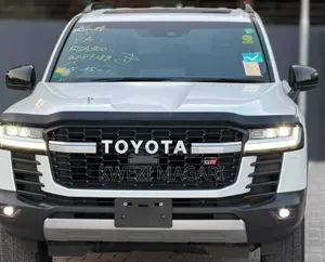 Toyota Land Cruiser 2024 White