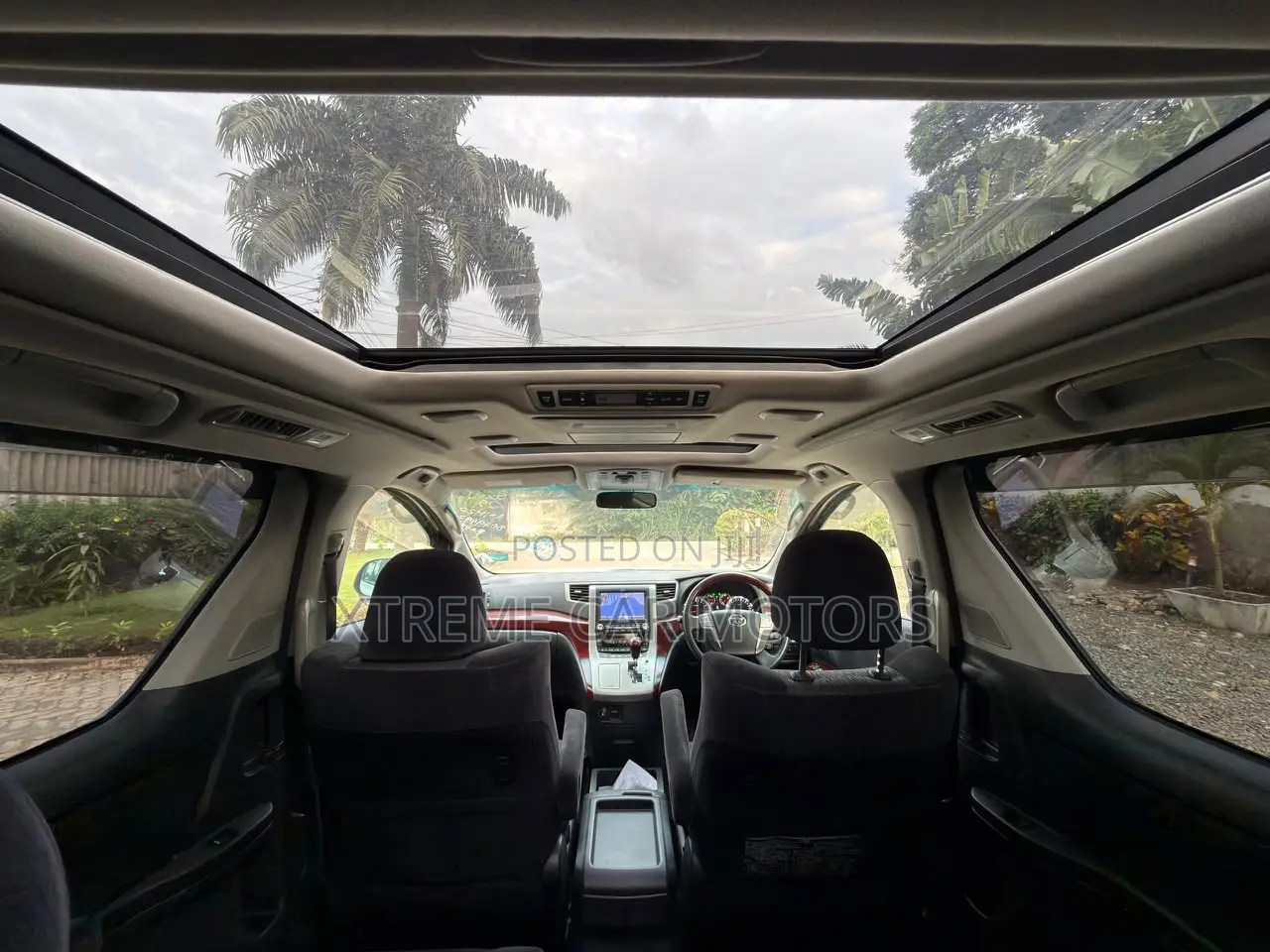 Toyota Alphard 2010 White