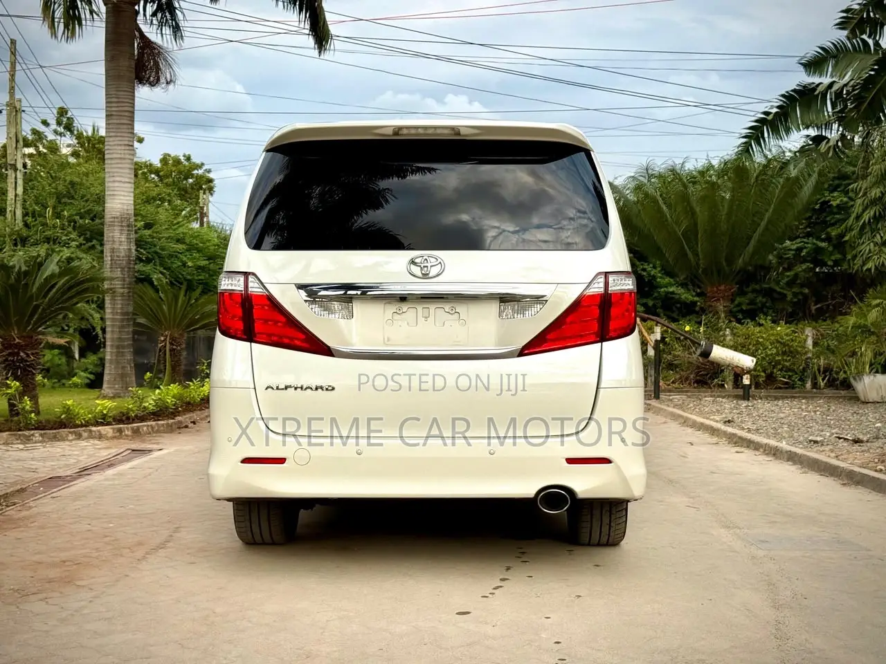 Toyota Alphard 2010 White