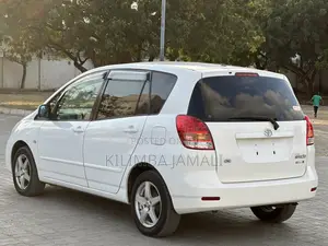Toyota Corolla Spacio 2004 White