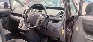Toyota Noah 2009 Gray