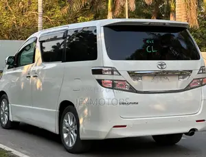 Toyota Vellfire 2011 White