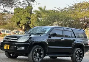 Toyota Hilux Surf 2004 Black