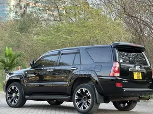 Toyota Hilux Surf 2004 Black