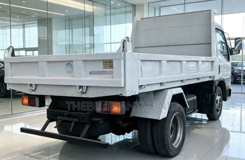 Canter Tipper With Helper on Sale
