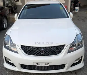 Toyota Crown 2009 Off white