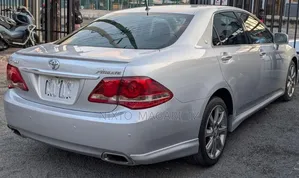 Toyota Crown 2009 Silver