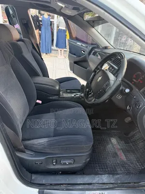 Toyota Crown 2009 Silver