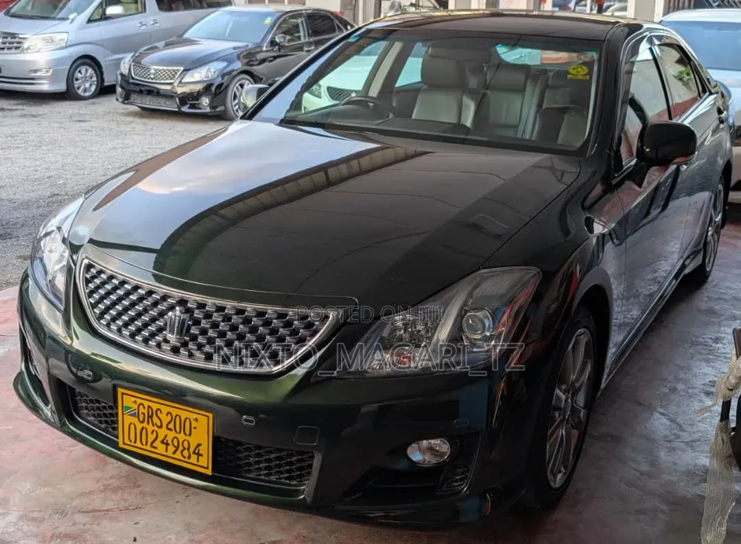 Toyota Crown 2009 Black
