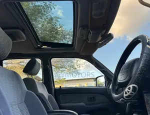 Toyota Hilux Surf 2004 Blue