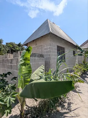 2bdrm House in Kapungu, Ukonga for sale