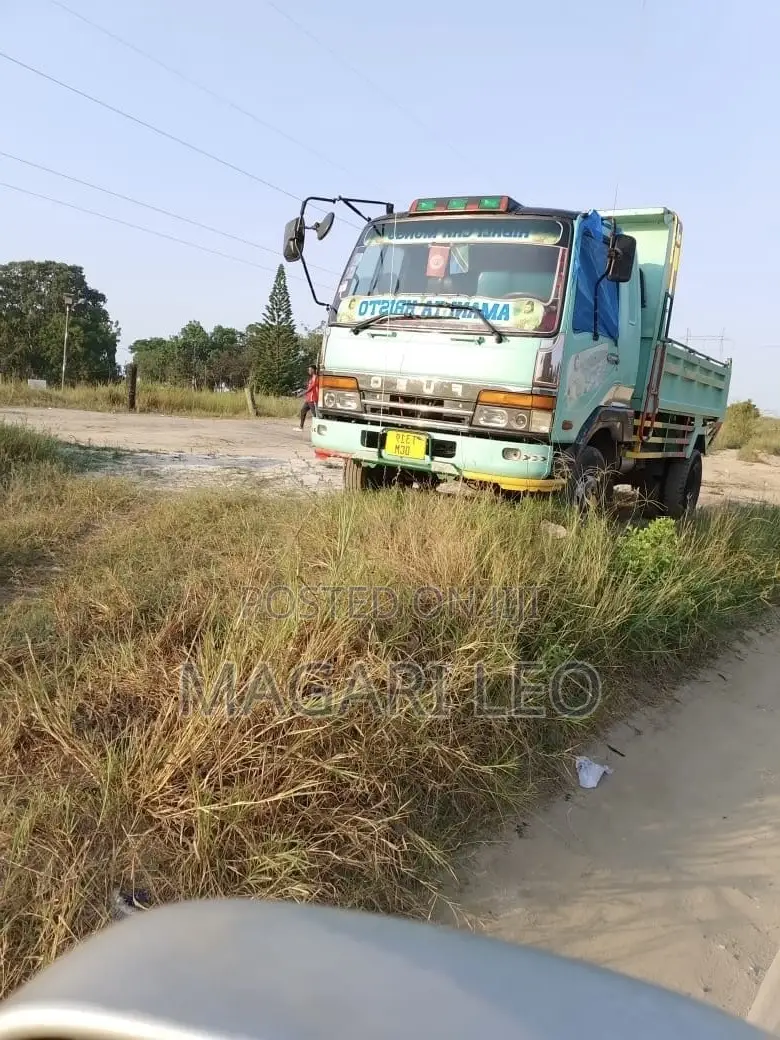 Mitsubishi Fuso Tipper
