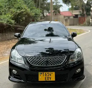 Toyota Crown 2009 Matt Black
