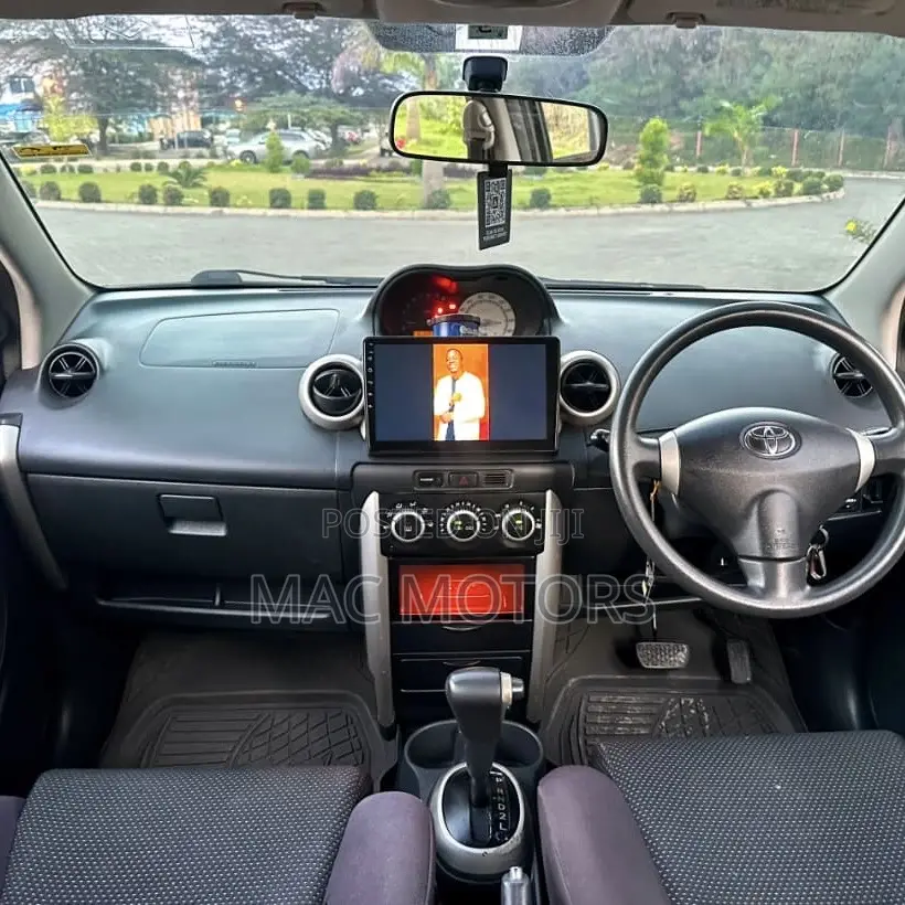 Toyota IST 2003 Silver