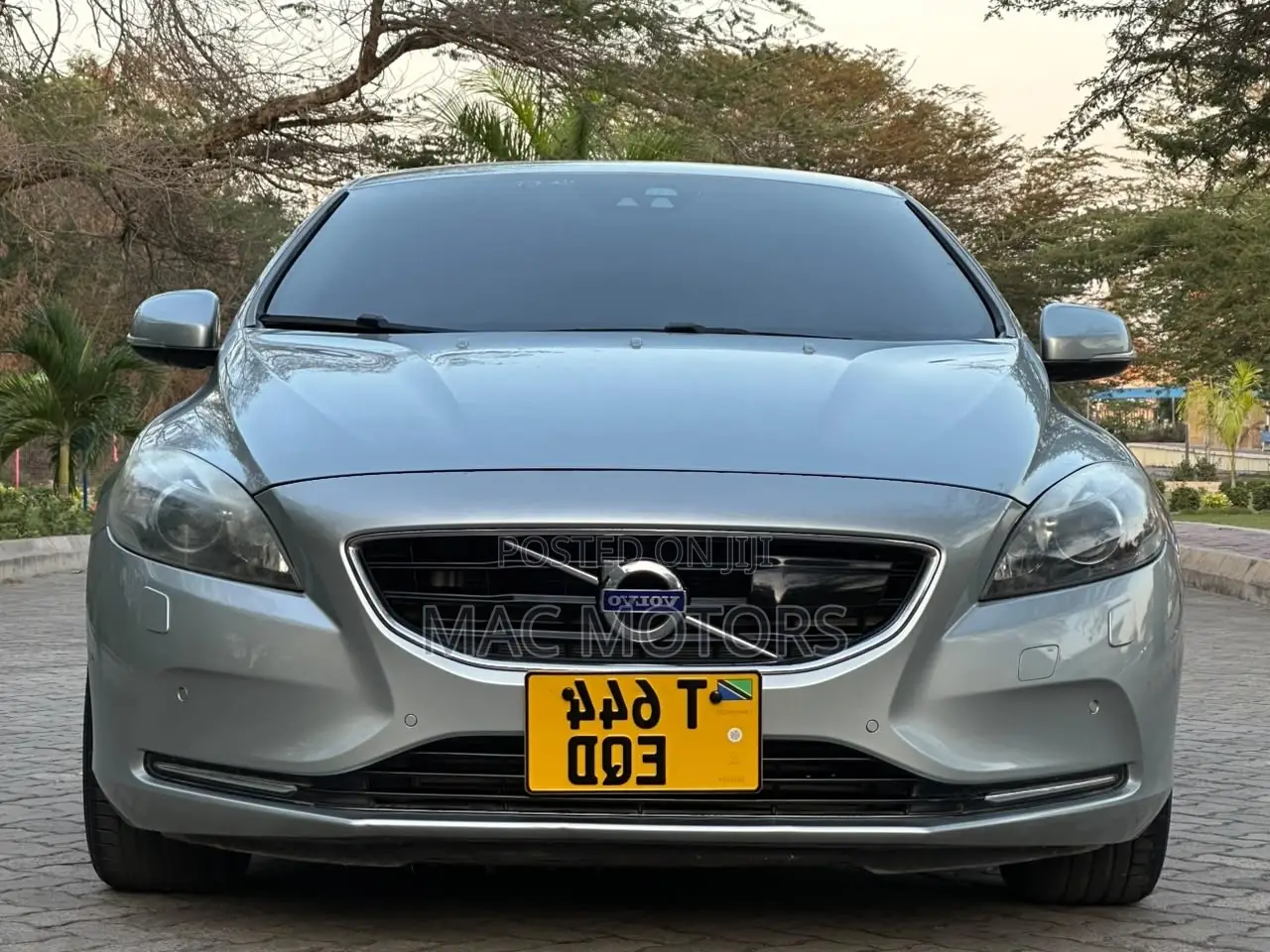 Volvo V40 2013 Silver