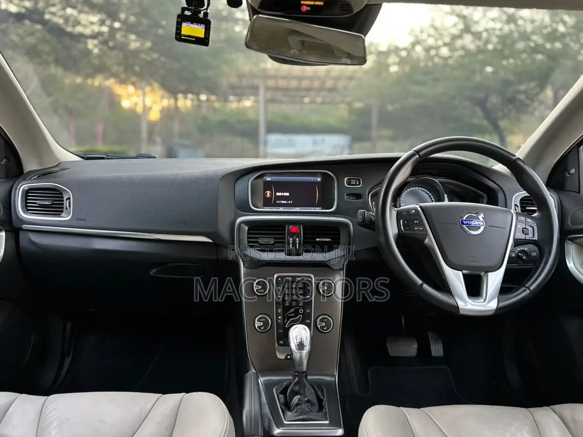 Volvo V40 2013 Silver