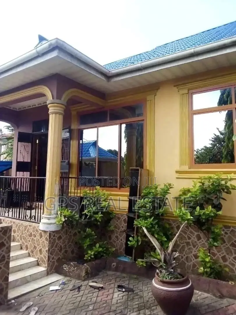 House for Sale Eeh