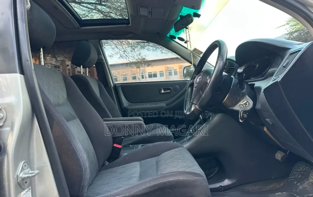 Toyota Kluger 2006 Silver