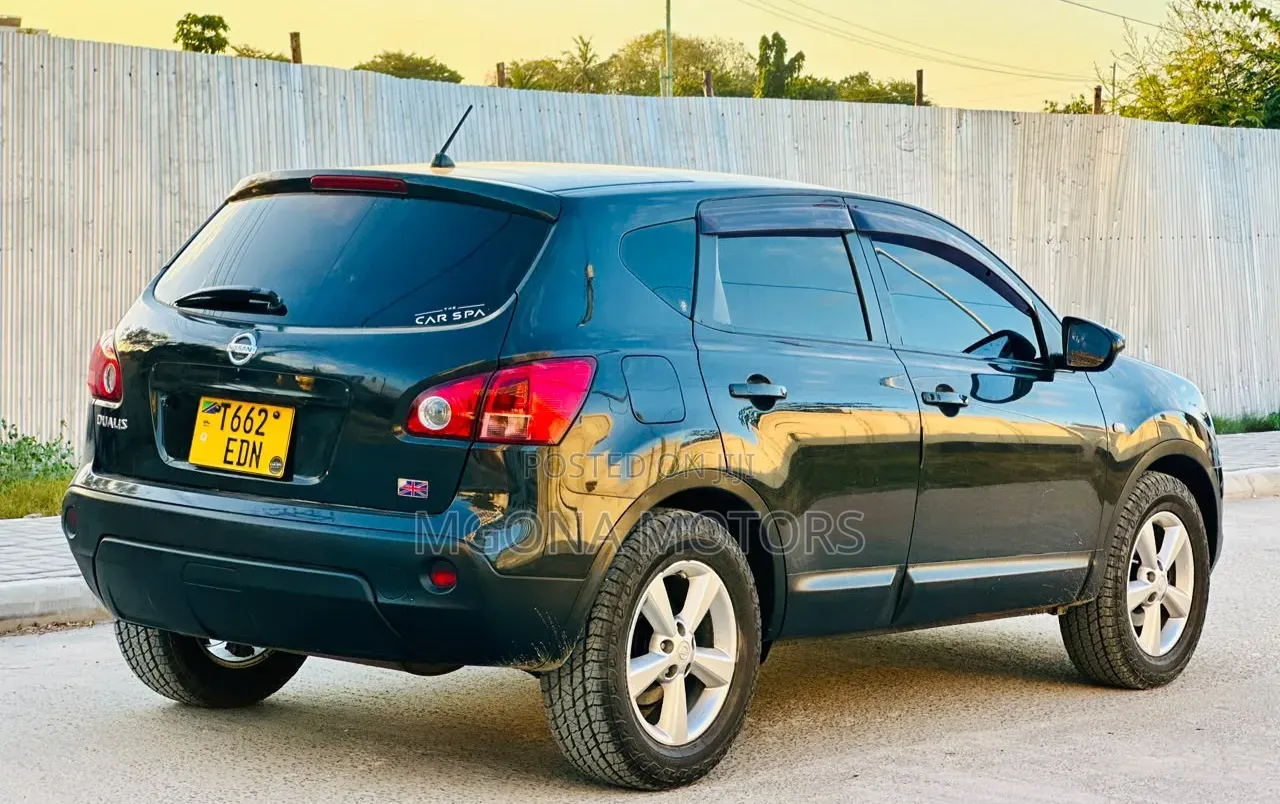 Nissan Dualis 2010 Black