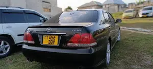 Toyota Crown Royale 2005 Black