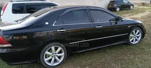 Toyota Crown Royale 2005 Black