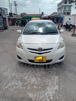 Toyota Belta 2006 White