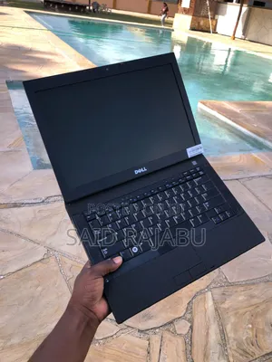 Laptop Dell 14 Premium 3GB Intel Pentium HDD 250GB