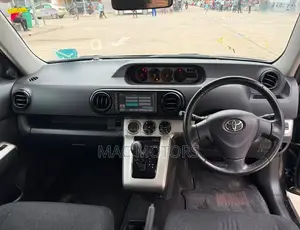 Toyota Corolla Rumion 2008 Black