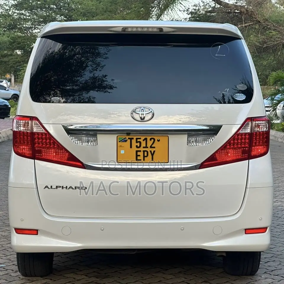 Toyota Alphard 2009 White