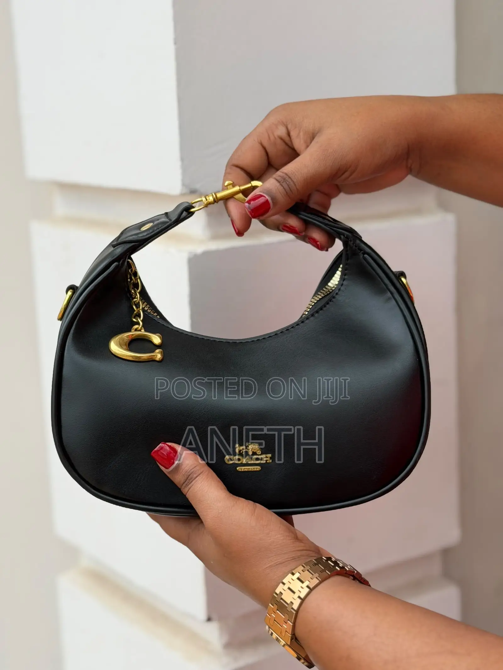 Coach Min Bags