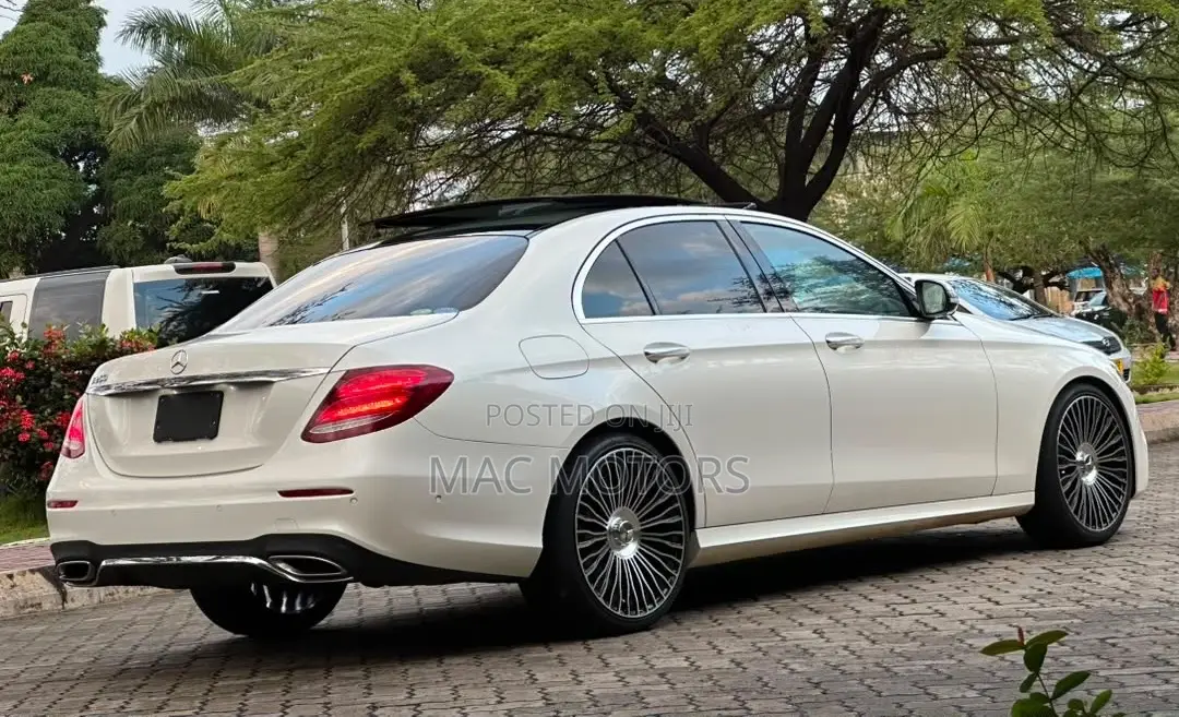 Mercedes-Benz E200 2016 White