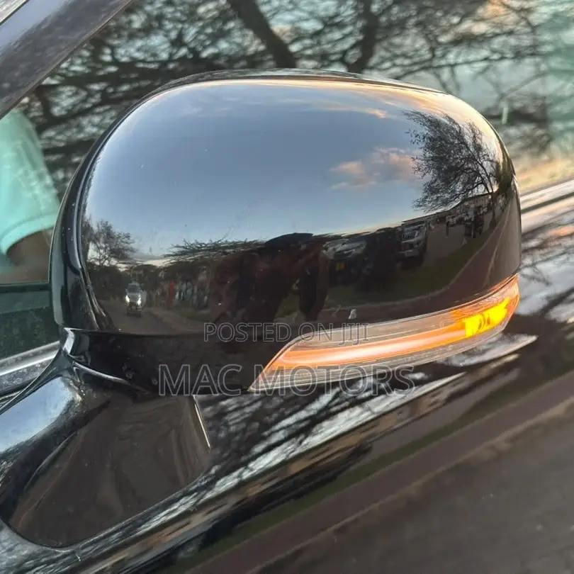 Toyota Crown 2011 Black
