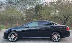 Toyota Crown 2011 Black