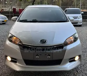 Toyota Wish 2012 Silver