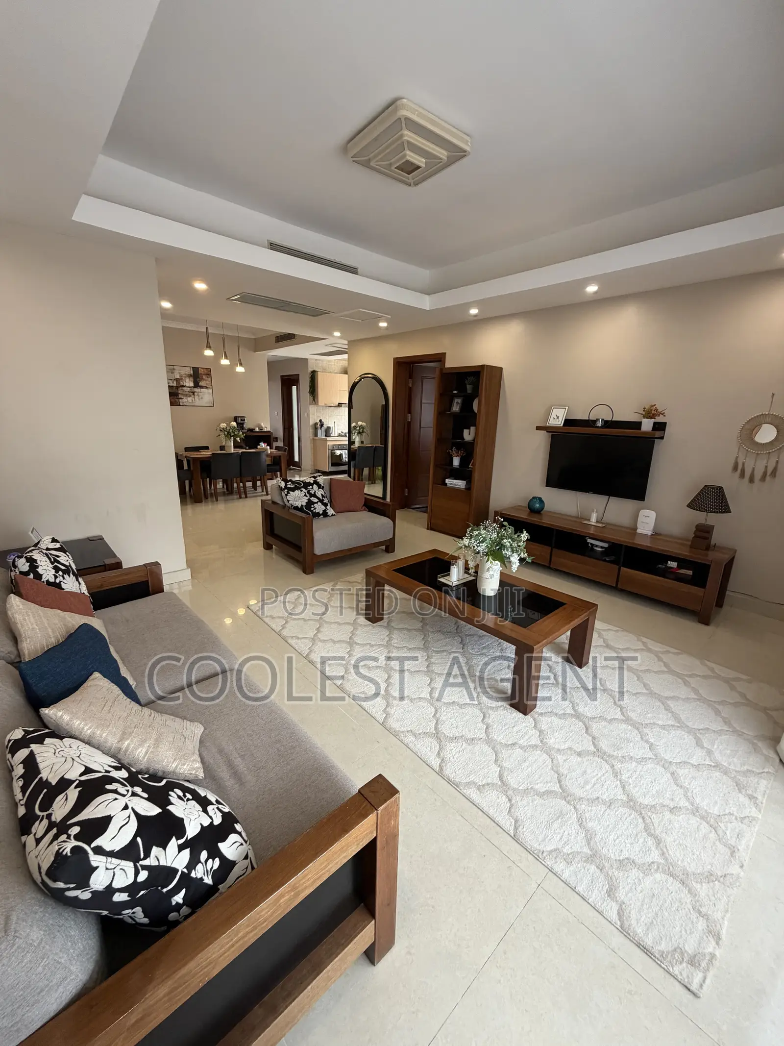 Furnished 2bdrm Apartment in Coolest Estate, Oyster Bay for rent