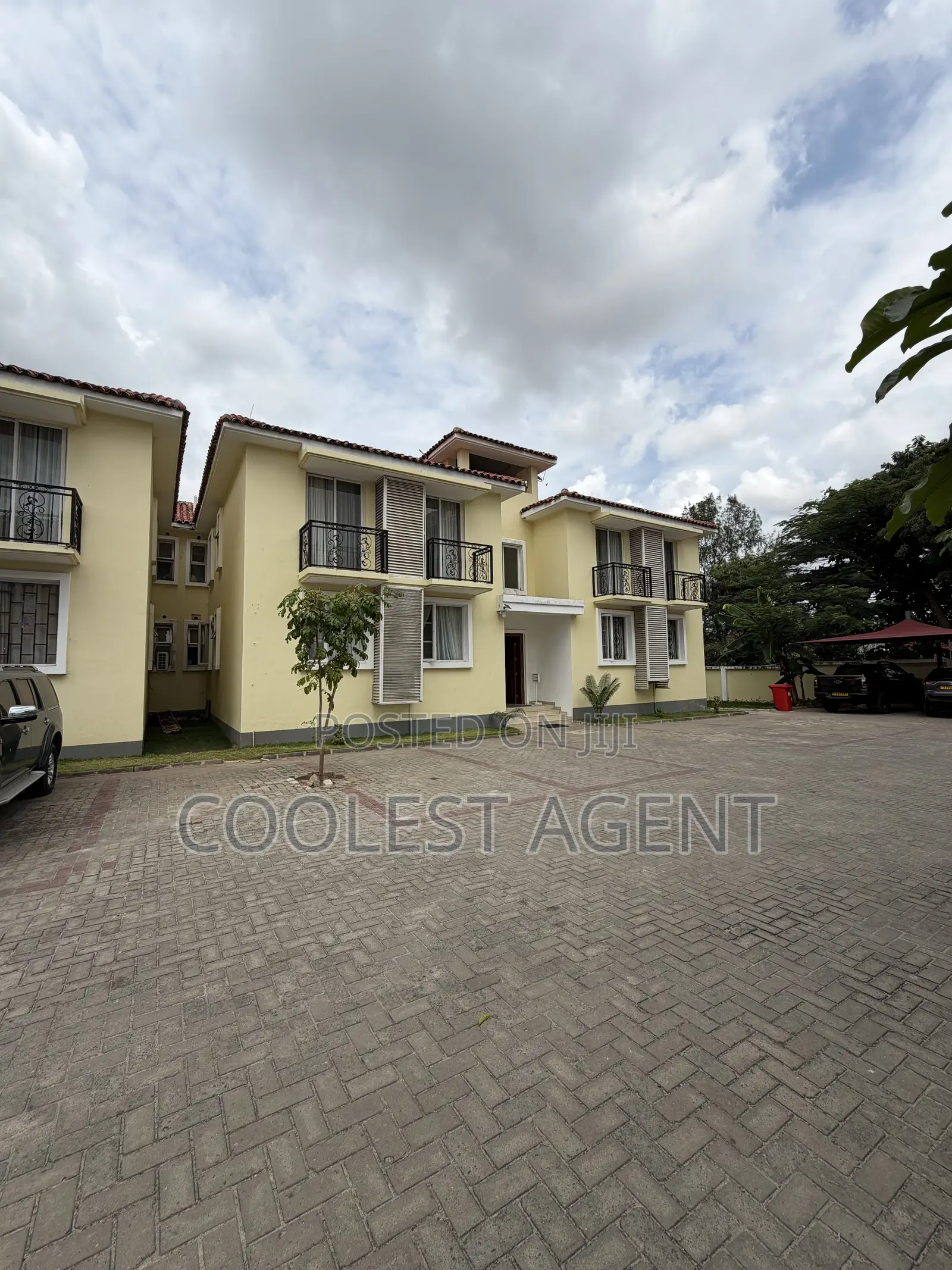 Furnished 2bdrm Apartment in Coolest Estate, Oyster Bay for rent