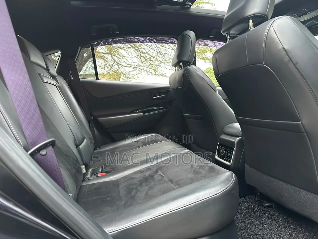Toyota Harrier 2.0 2014 Black