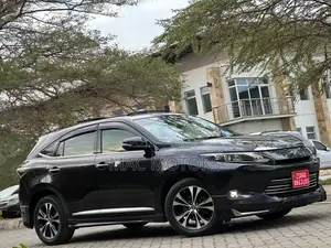 Toyota Harrier 2.0 2014 Black
