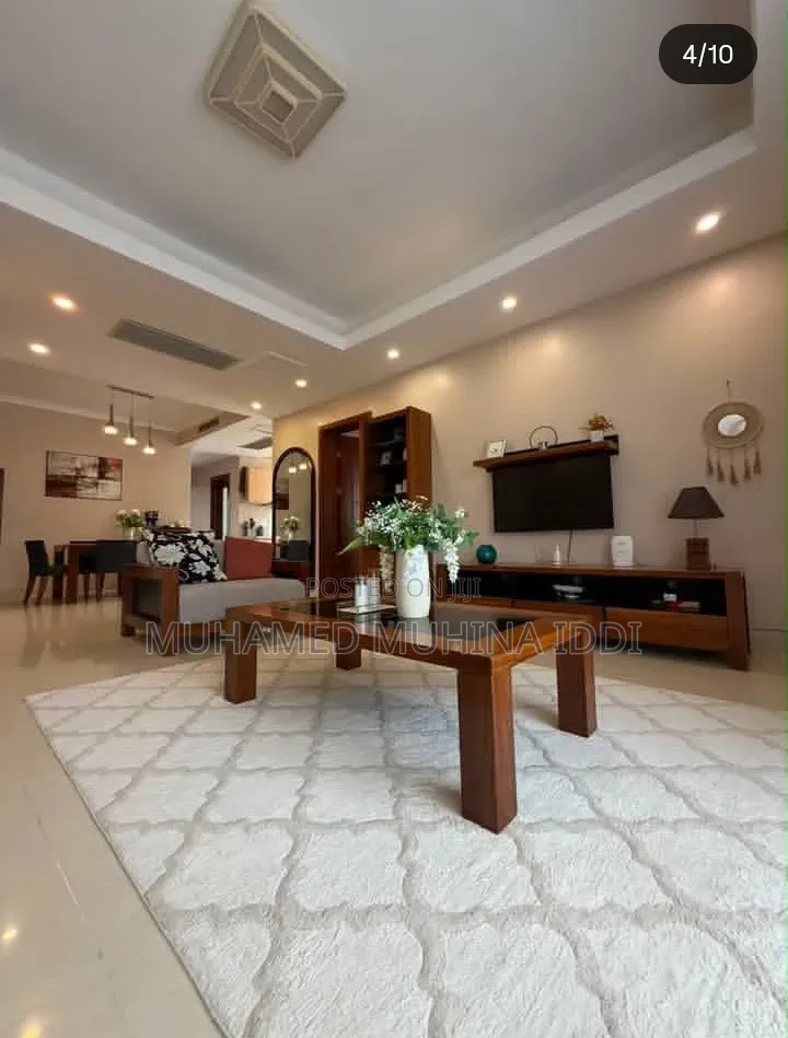 Furnished 2bdrm Apartment in Oyster Bay for rent