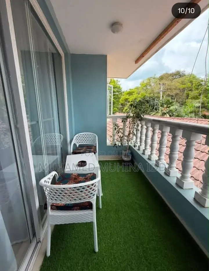 Furnished 2bdrm Apartment in Oyster Bay for rent