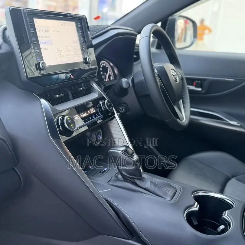 Toyota Harrier 2.0 2021 White