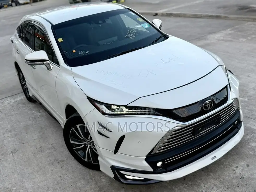 Toyota Harrier 2.0 2021 White