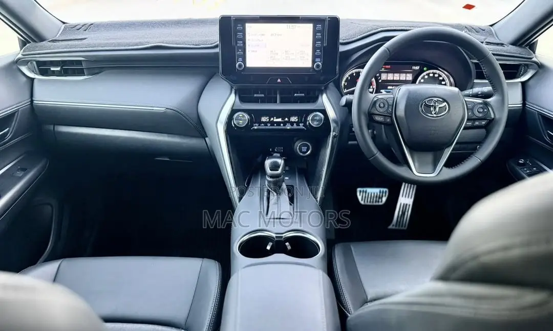 Toyota Harrier 2.0 2021 White