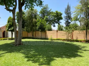5bdrm House in Tanzania Realestates, Njiro for sale
