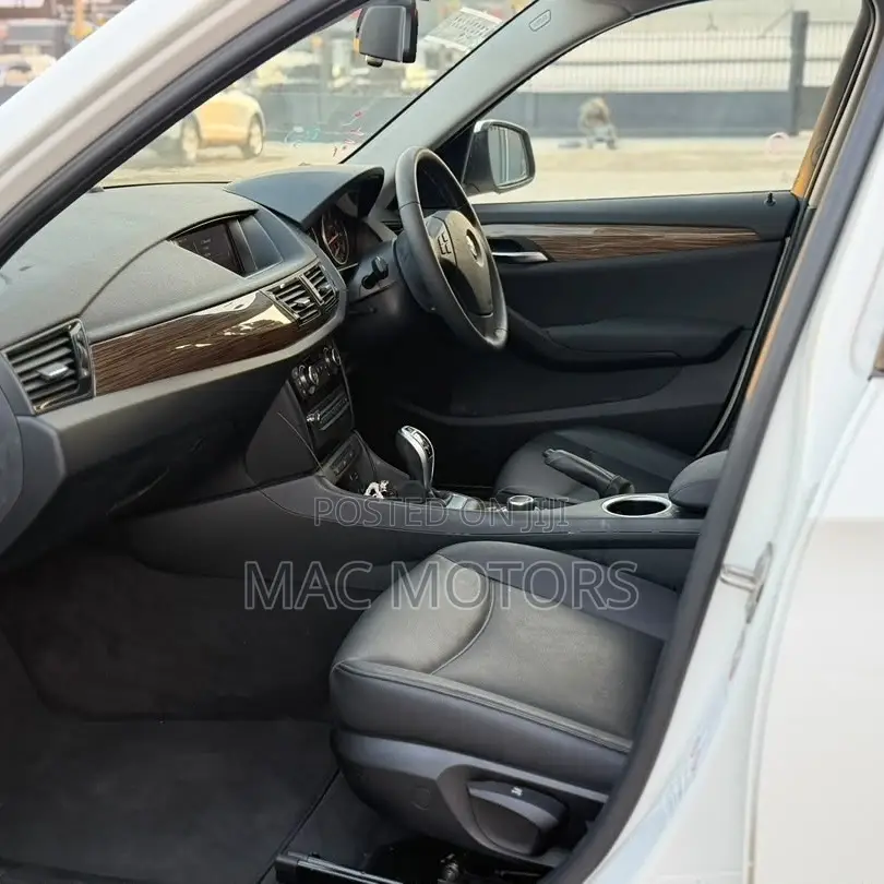 BMW X1 2012 Pearl