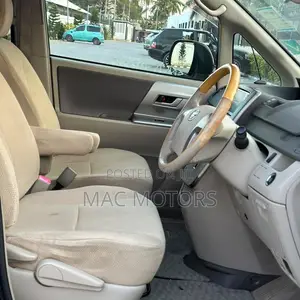 Toyota Noah 2009 Black