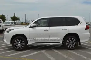 Lexus LX 570 (5 seats) AWD 2019 White
