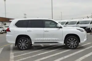 Lexus LX 570 (5 seats) AWD 2019 White