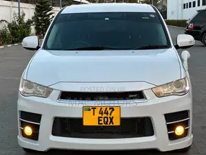 Mitsubishi Outlander 2012 White